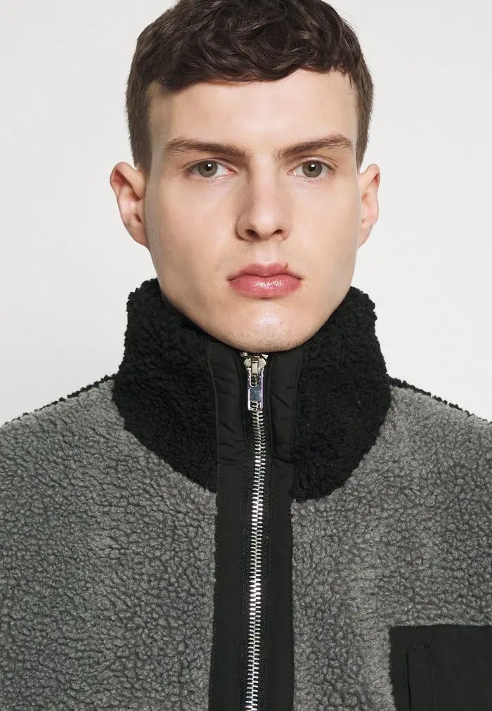 Mennace Mennace HENNESSEY OVERHEAD BORG JACKET – Winter Jacket – Black