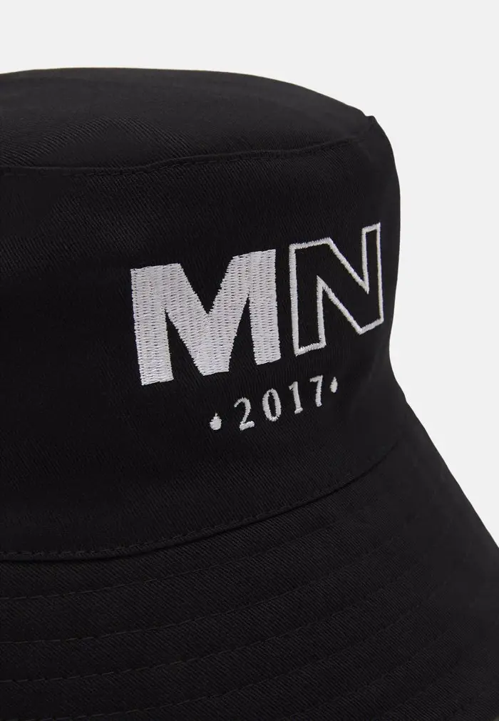 Mennace Mennace EMRBOIDERED LOGO UNISEX – Hat – Black