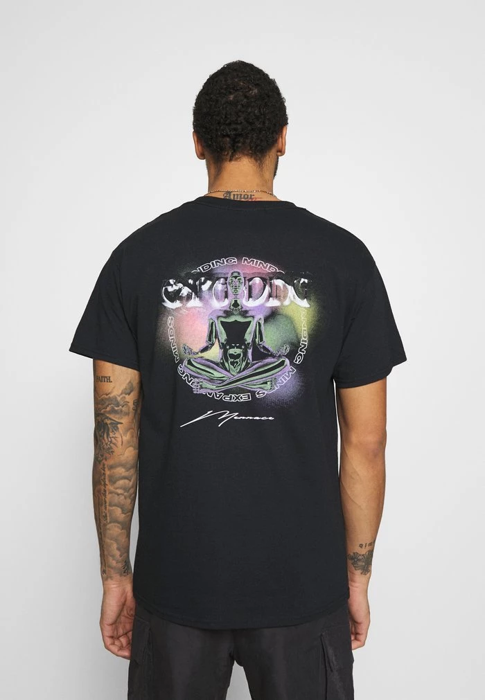 Mennace Mennace EXPANDING – Print T-shirt – Black