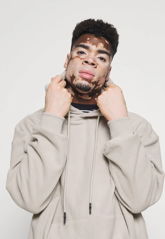 Mennace Mennace HOODIE – Hoodie – Off White