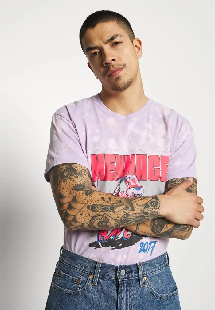 Mennace MENNACE MAD CITY – Print T-shirt – Lilac