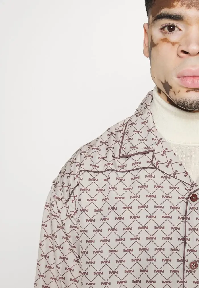 Mennace Mennace MONOGRAM – Shirt – Light Brown