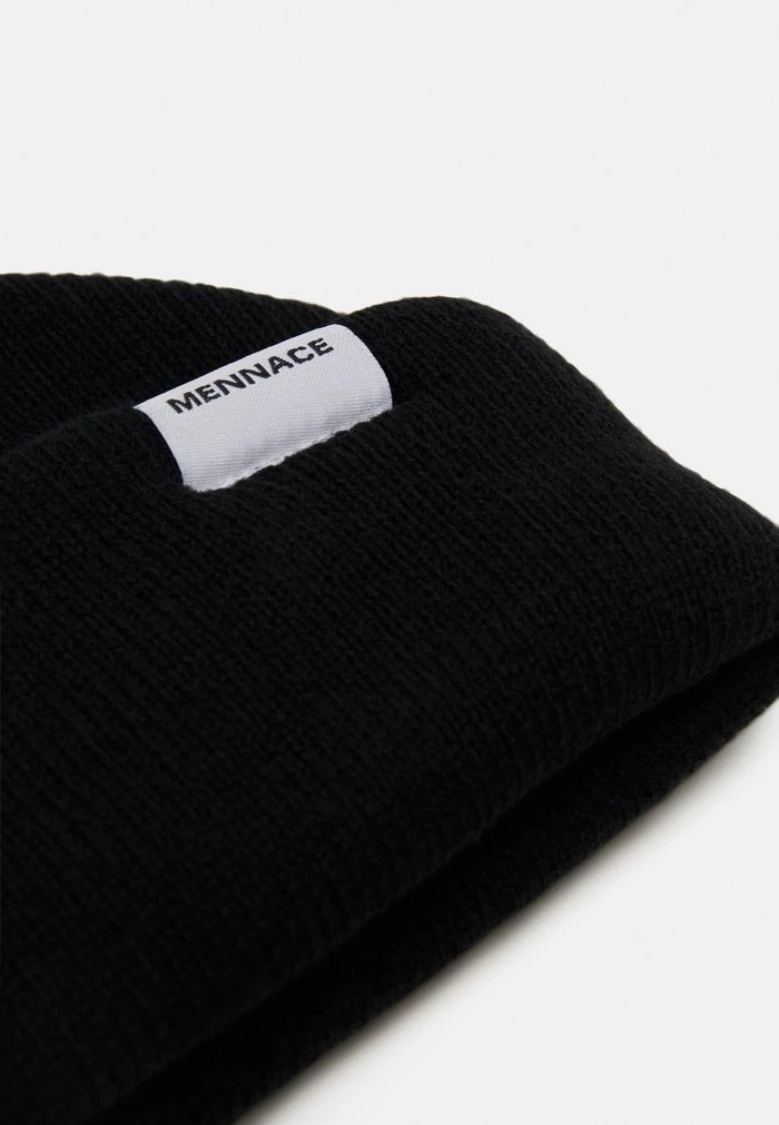 Mennace Mennace MINI ROLL BEANIE WITH TAB UNISEX – Beanie – Black