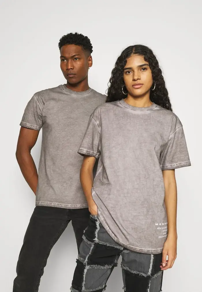 mennace Mennace ON THE RUN PIGMENT DYE UNISEX – Print T-shirt – Dark Grey