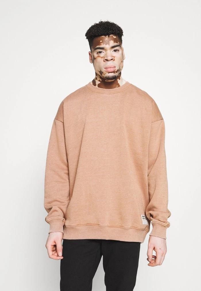 mennace Mennace RECLAIM OVERSIZED UNISEX – Sweatshirt – Brown