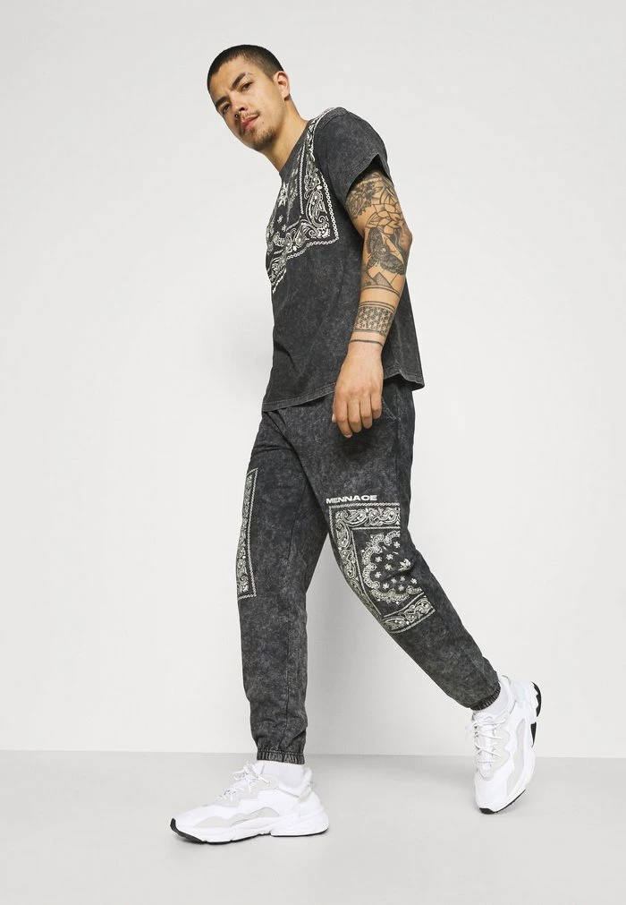 Mennace Mennace ROSEBOWL BANDANA REGULAR JOGGER – Tracksuit Bottoms – Black