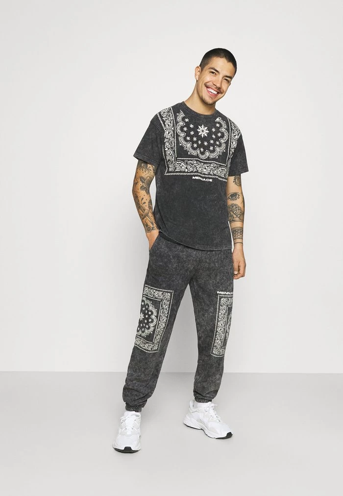 Mennace Mennace ROSEBOWL BANDANA REGULAR JOGGER – Tracksuit Bottoms – Black