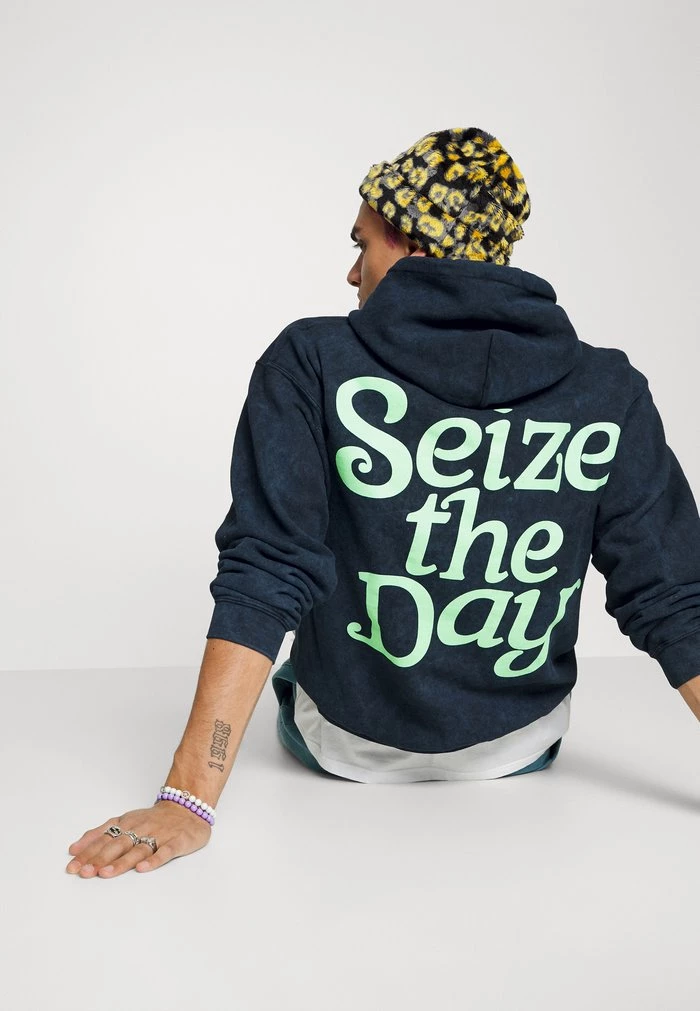 Mennace Mennace SEIZE THE DAY HOODIE – Sweatshirt – Black