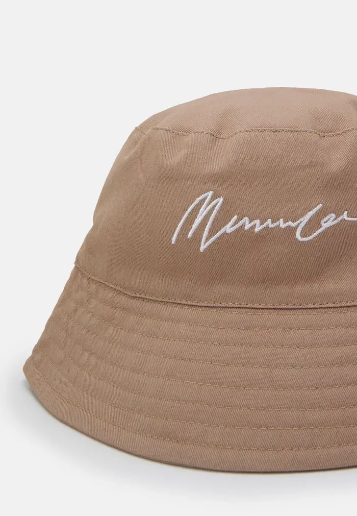 Mennace Mennace SIGNATURE BUCKET HAT SIGNATURE UNISEX – Hat – Beige
