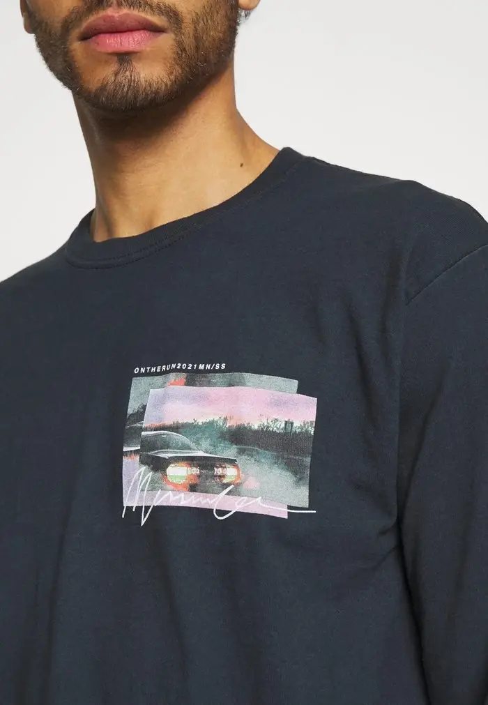 Mennace Mennace TAIL LIGHT – Long Sleeved Top – Washed Black