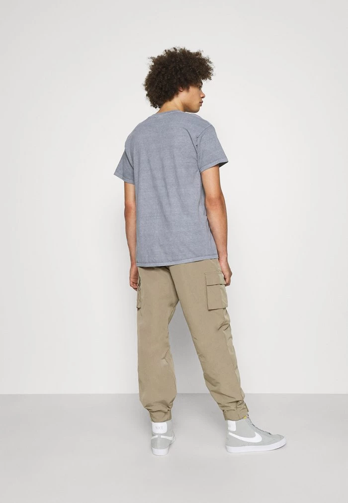 Mennace Mennace TECH TRACKSUIT BOTTOM – Cargo Trousers – Tan