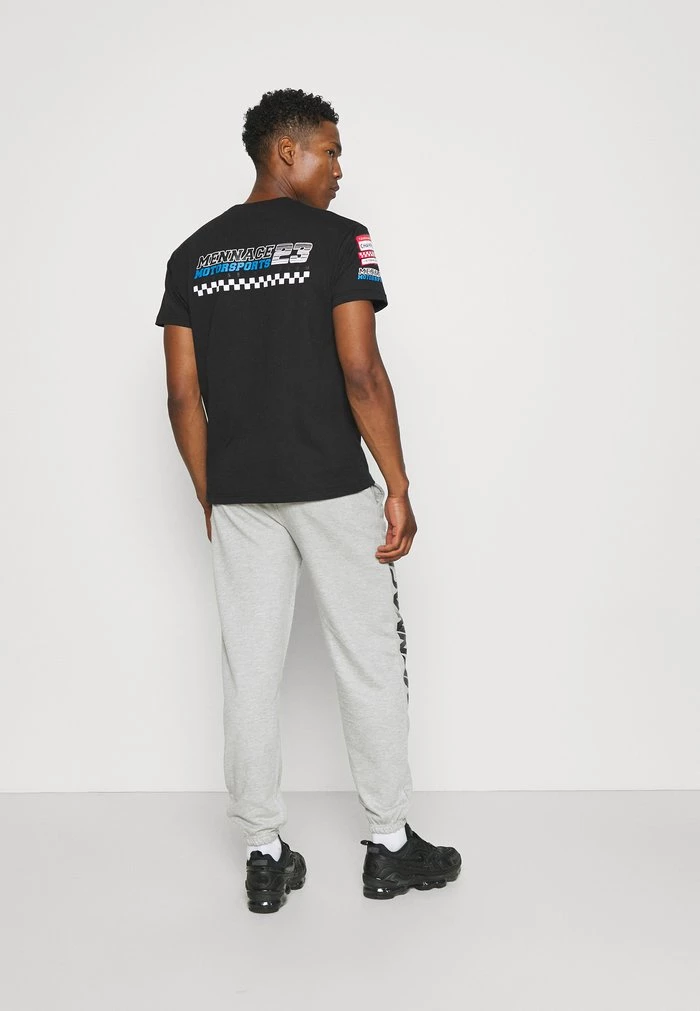 Mennace Mennace UNISEX LOGO REGULAR – Tracksuit Bottoms – Light Grey