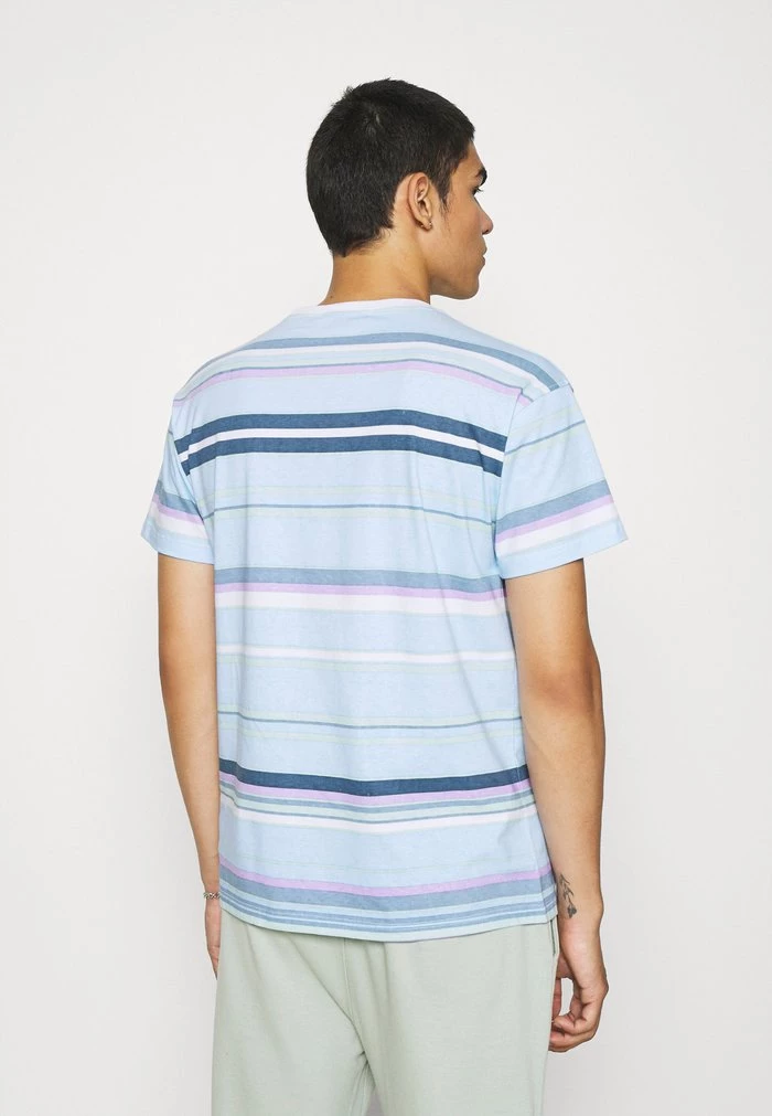 Mennace Mennace UNISEX SUNDAZE STRIPED REGULAR – Print T-shirt – Light Blue