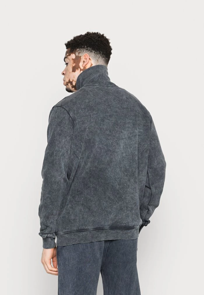 Mennace MENNACE UNISEX WASHED QUARTER ZIP – Sweatshirt – Washed Black