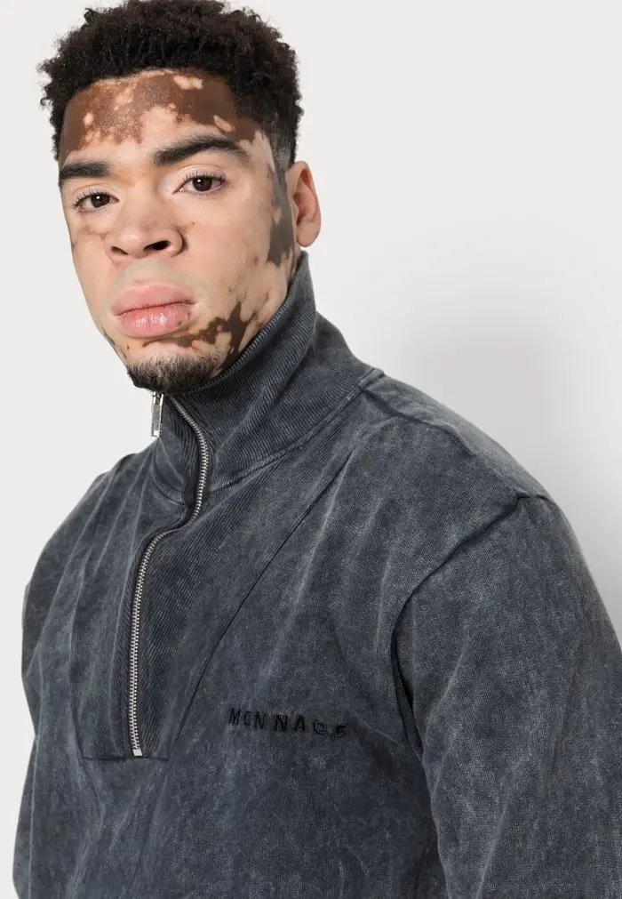 Mennace MENNACE UNISEX WASHED QUARTER ZIP – Sweatshirt – Washed Black