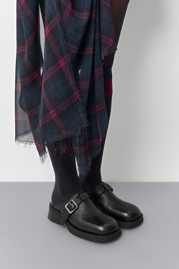 miista Aroa Mules Black Grainy Leather