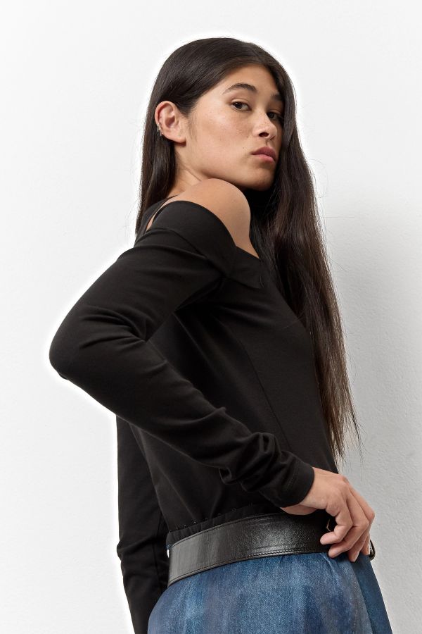 Miista Calypsa Top Black Off-Shoulder