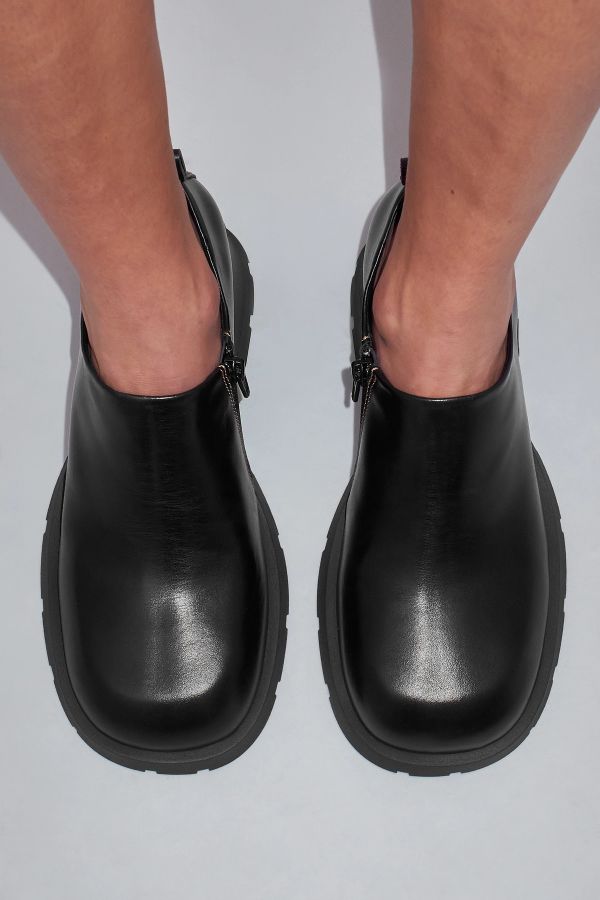 Miista Henar Brogues Black Leather