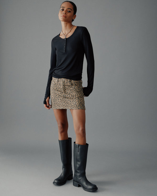 Mikuta The Black Buttoned Ribbed Longsleeve