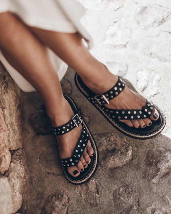 Mikuta The Black Chunky Sandals