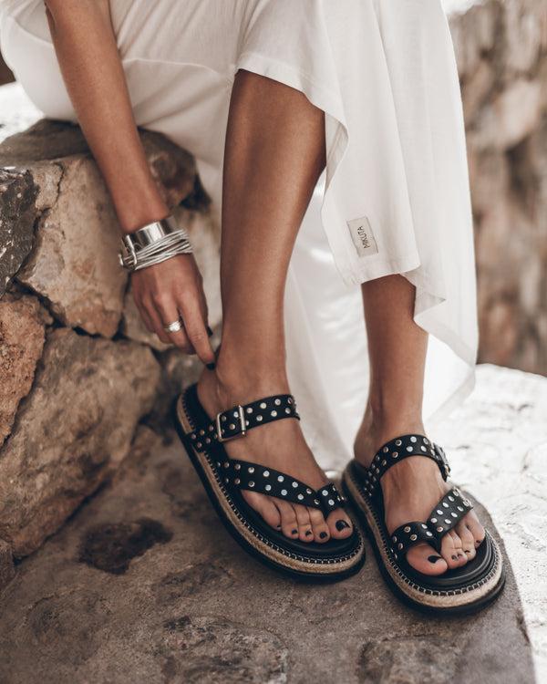 Mikuta The Black Chunky Sandals