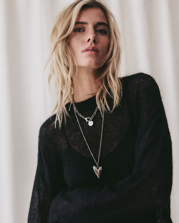 mikuta The Black Fine Knitted Sweater