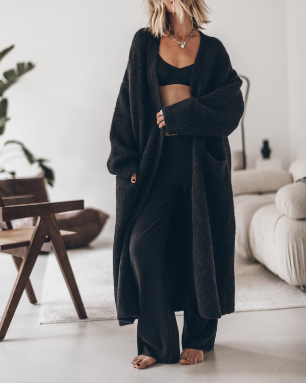 mikuta The Black Fluffy Alpaca Long Cardigan