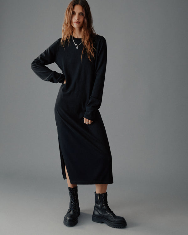 Mikuta The Black Knit Longsleeve Dress
