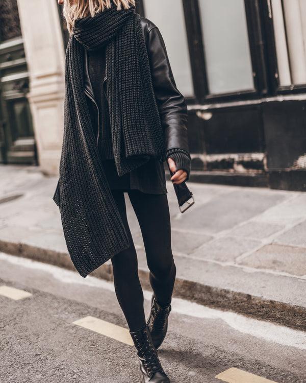 mikuta The Dark Faded Knit Scarf