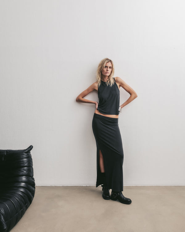 Mikuta The Dark Long Skirt