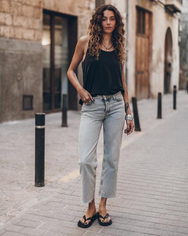 Mikuta The Dark Low Back Base Tank Top