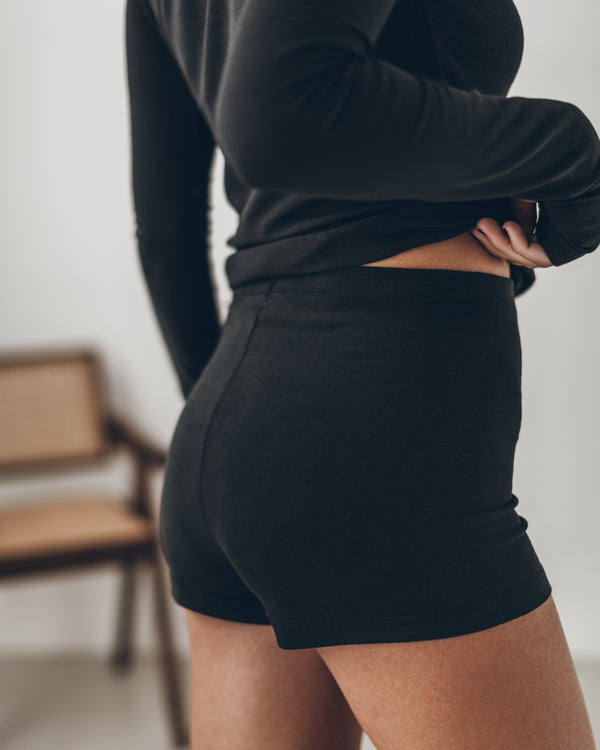 Mikuta The Dark Soft Shorts