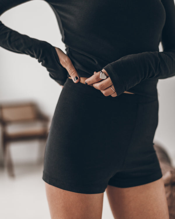 mikuta The Dark Soft Shorts