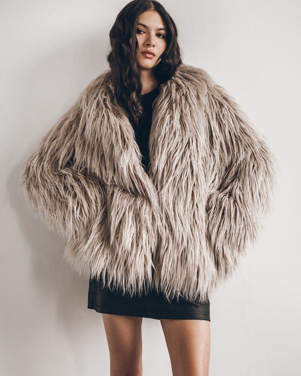 Mikuta The Light Fluffy Jacket