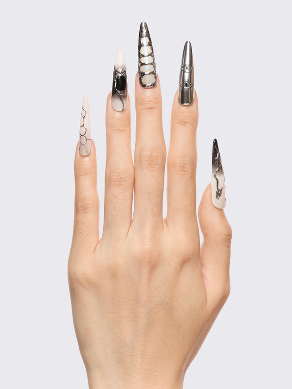 Minga London Chrome Crush Press On Nail Set