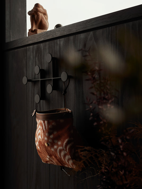 Mismo M/S Carry Navy/Dark Brown