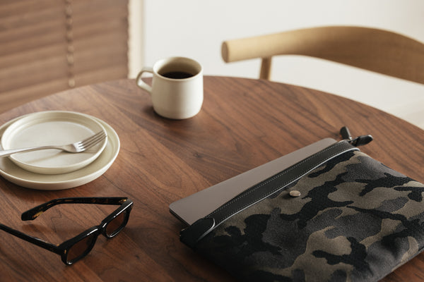 Mismo M/S Pouch Large Army/Dark Brown