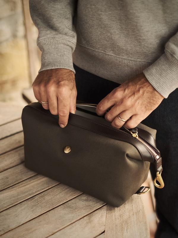 Mismo M/S Washbag Pioneer Blue/Cuoio