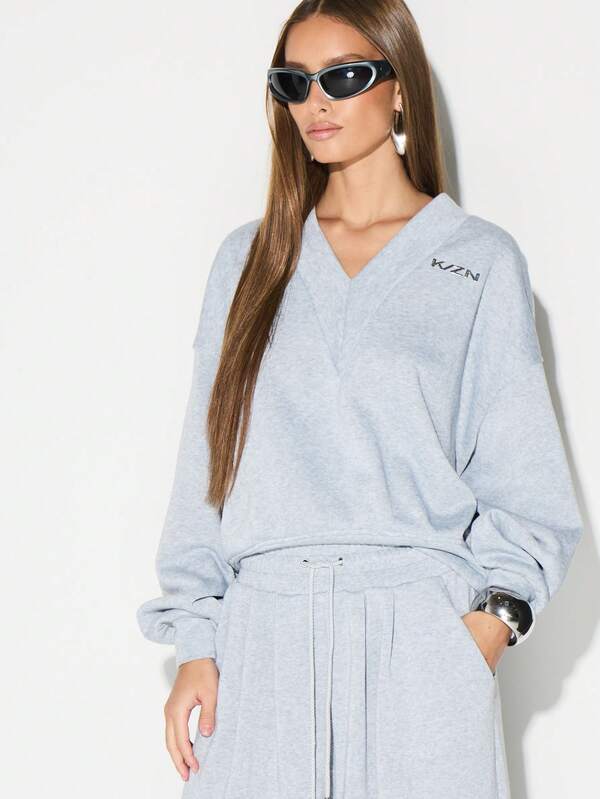 missguided KIZN Oversized V Neck Sweatshirt With Logo Detail Casual Pullover Long Sleeve Winter Comfort Top