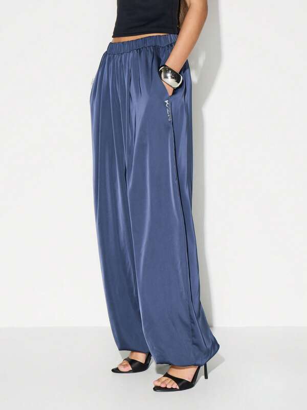 missguided KIZN Satin Balloon Jogger Pants High Rise Loose Fit Wide Leg Casual Sweatpants With Pockets