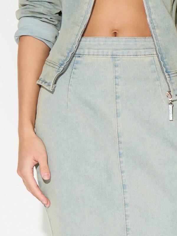 Missguided KIZN Women's Fitted Light Wash Denim Pencil Skirt With Back Zip Midi Length High Waisted Bodycon Casual Spring Summer