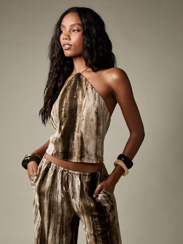 missguided MISSGUIDED Abstract Pattern Halter Neck Metallic Sheen Corset Top