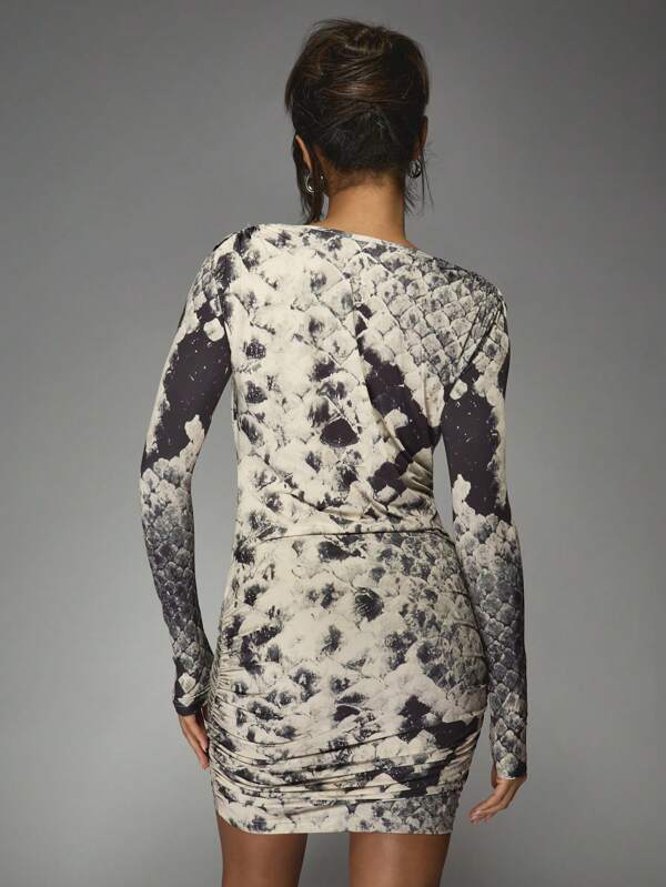 Missguided MISSGUIDED Abstract Print Ruched Mini Dress With Plunge Neckline