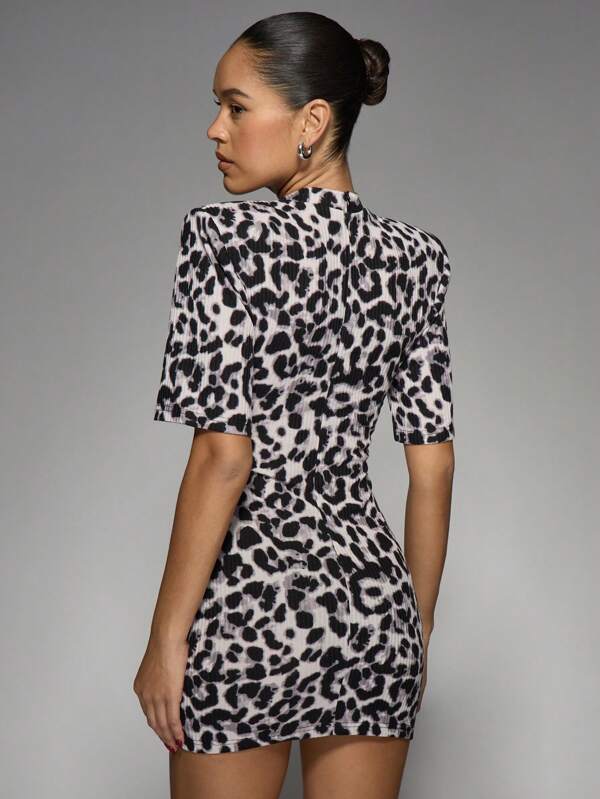 Missguided MISSGUIDED Animal Print Jersey Mini Dress With Shoulder Pads Ruched Bodycon