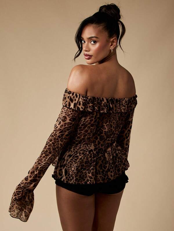 Missguided MISSGUIDED Animal Print Off Shoulder Long Sleeve Crop Blouse