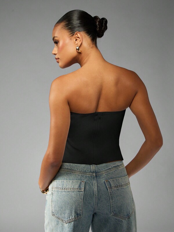 Missguided MISSGUIDED Asymmetric Bandeau Top With Structured Hem