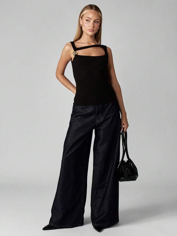 Missguided MISSGUIDED Asymmetric Cut Out Tank With Gold Ring