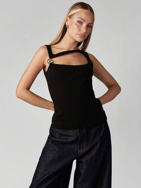 missguided MISSGUIDED Asymmetric Cut Out Tank With Gold Ring