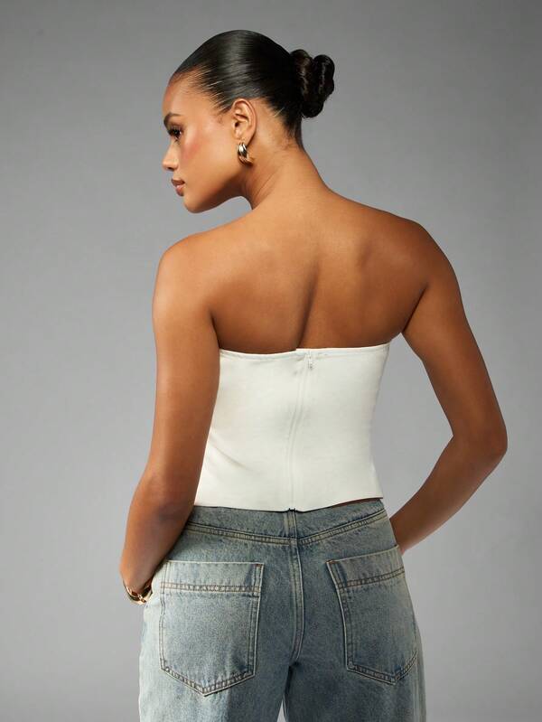 Missguided MISSGUIDED Asymmetric Hem Structured Bandeau Top With Fitted Design