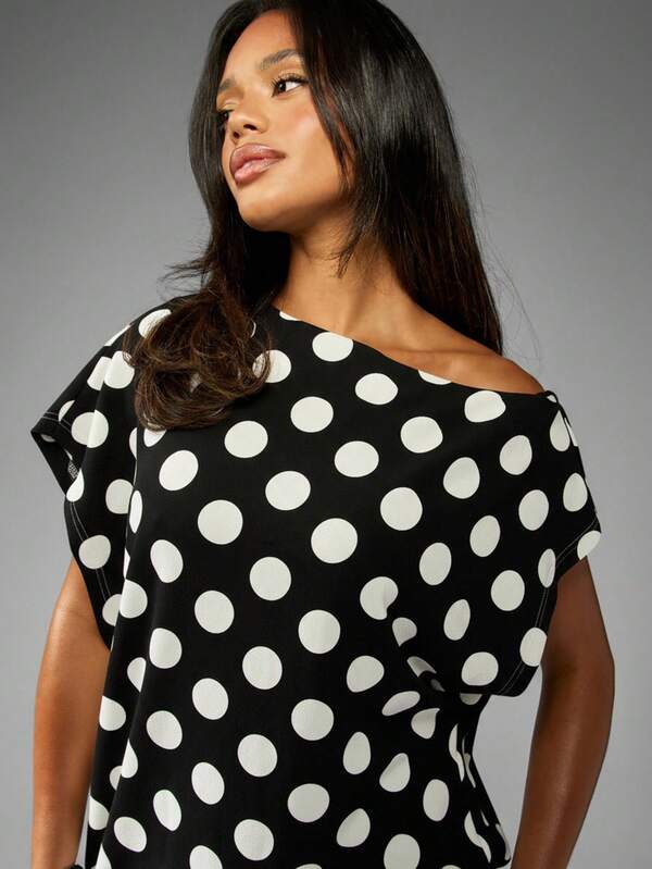 Missguided MISSGUIDED Asymmetric Mini Dress With Dolman Sleeves And Polka Dots
